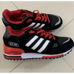 年末年始限定、出血大セール 品質保証 セール商品 adidas 安心買える 男女兼用ランニングシューズ 商品画像 1