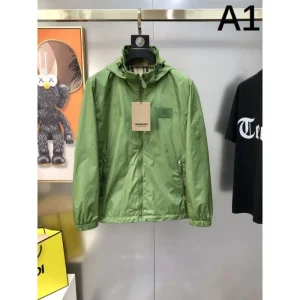 2024FW BURBERRY バーバリー 心惹かれるスタイル コート 商品画像 1