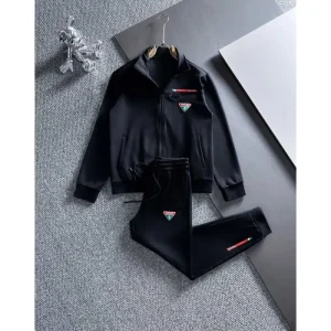 2026 カジュアルさが強すぎる PRADA プラダ 上下セット 商品画像 1