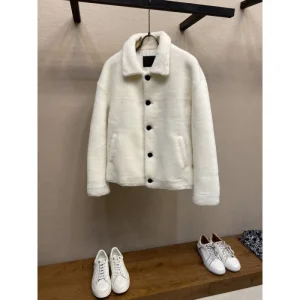 2024FW PRADA プラダ 日本でも根強い人気のブランド コート 商品画像 1