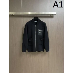 2024FW PRADA プラダ カジュアルさも強めなアイテム ニットカーディガン 商品画像 1