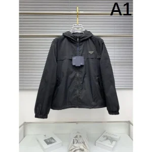 2024FW PRADA プラダ 手持ち在庫あり海外セレブ愛用 コート 商品画像 1