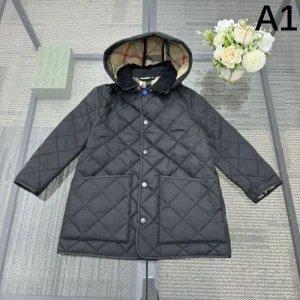 2024FW 綿入れ BURBERRY バーバリー 絶対欲しい手に入る 商品画像 1