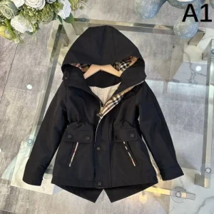 2024FW コート BURBERRY バーバリー トレンドコーデが楽しめ 商品画像 1
