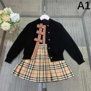 2024FW 上下セット BURBERRY バーバリー おしゃれ上級者を目指す 商品画像 1