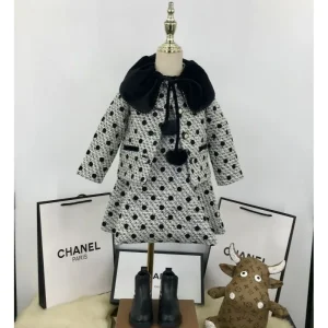 2024FW 上下セット CHANEL シャネル 人気もまだまだ継続しています 商品画像 1