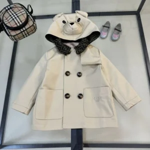 2024FW コート FENDI フェンデイ 今シーズン新作!大人もOK! 商品画像 1