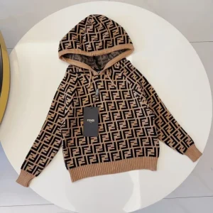 2024FW セーター FENDI フェンデイ 国内完売の入手困難アイテム 商品画像 1