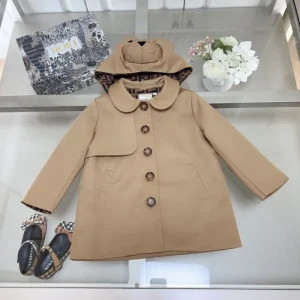 2024FW コート FENDI フェンデイ 今シーズン最注目のトレンド 商品画像 1