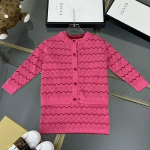 2024FW 上下セット GUCCI グッチ 日本でも根強い人気のブランド 商品画像 1