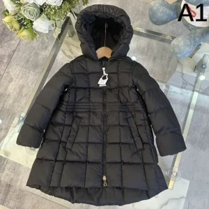 2024FW ダウンジャケット MONCLER モンクレール オシャレな印象 商品画像 1