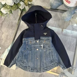 2024FW コート PRADA プラダ 日本でも根強い人気のブランド 商品画像 1