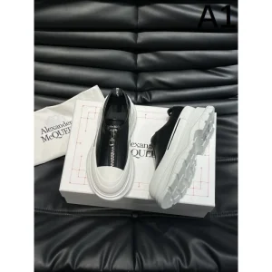 ALEXANDER WANG アレキサンダーワン 注文殺到 2026 メンズ用 カジュアルシューズ 商品画像 1