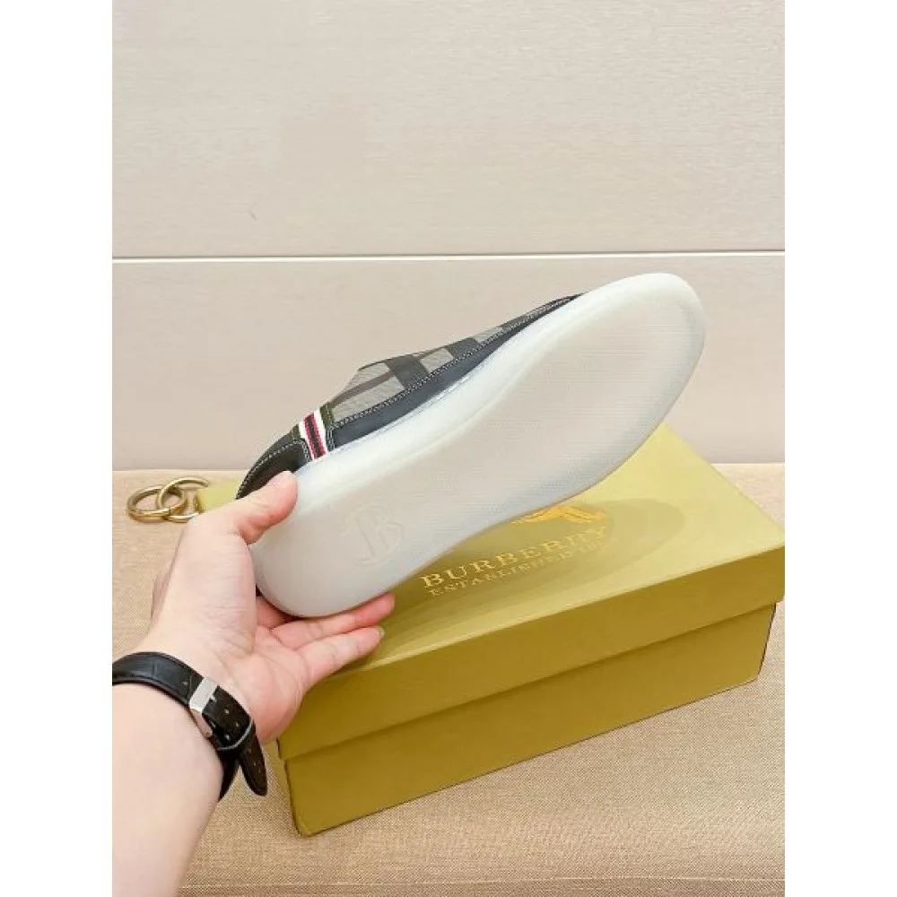 BURBERRY バーバリー 新作いきなり値下げ! 2026 メンズ用 カジュアルシューズ 商品画像 9
