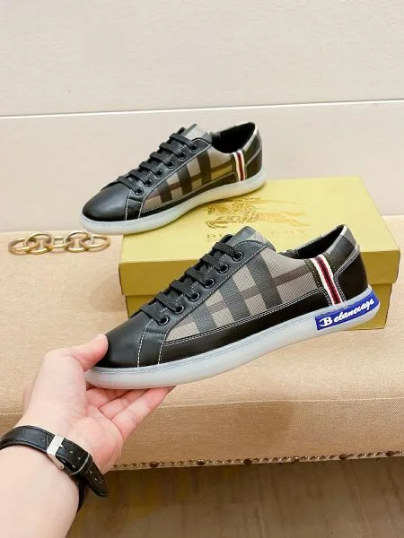 BURBERRY バーバリー 新作いきなり値下げ! 2026 メンズ用 カジュアルシューズ 商品画像 10