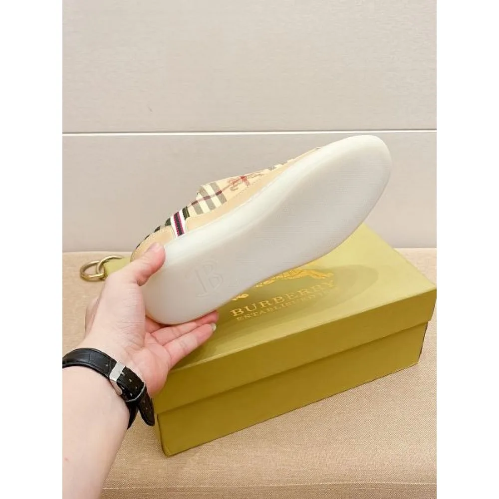 BURBERRY バーバリー 最新作期間限定セール 2026 メンズ用 カジュアルシューズ 商品画像 9
