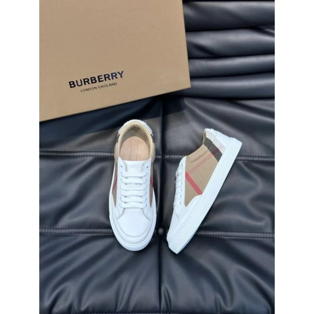 BURBERRY バーバリー レトロな雰囲気が漂う 2026 メンズ用 カジュアルシューズ 商品画像 4