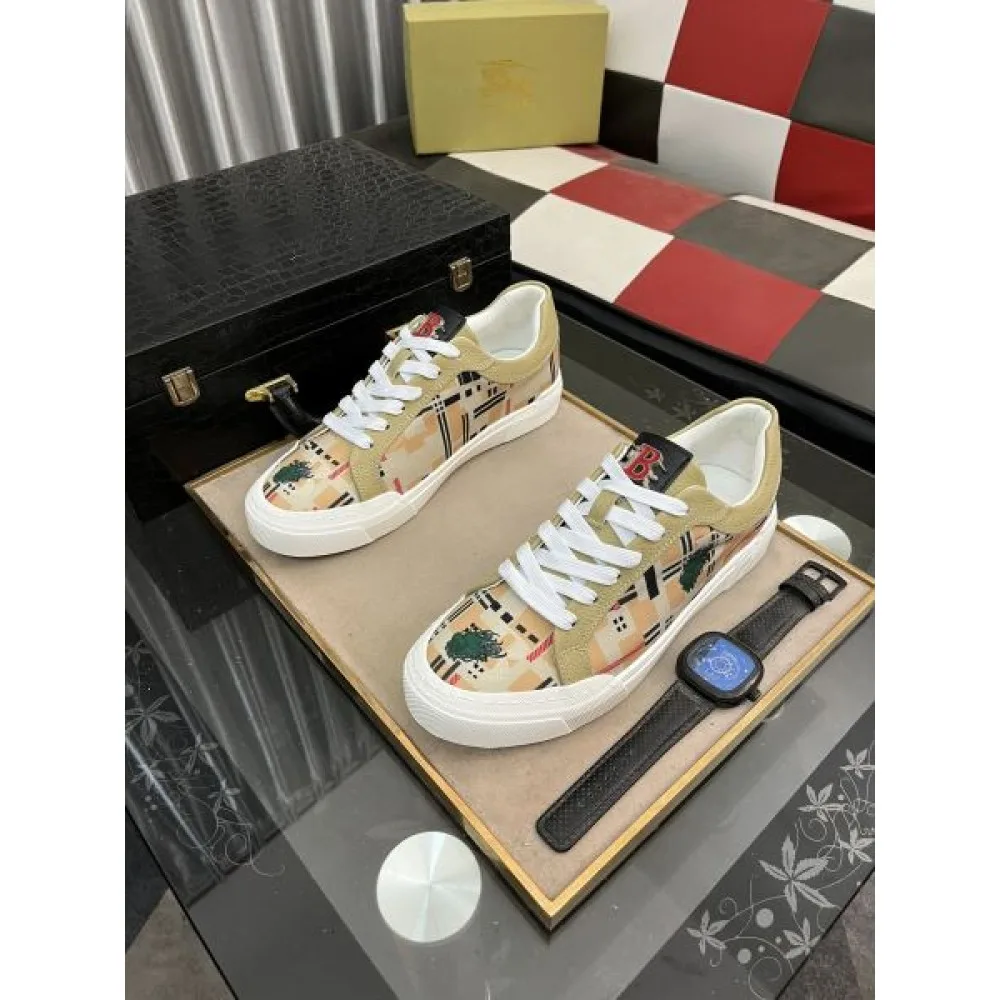 BURBERRY バーバリー 春らしい季節感 2026 メンズ用 カジュアルシューズ 商品画像 4