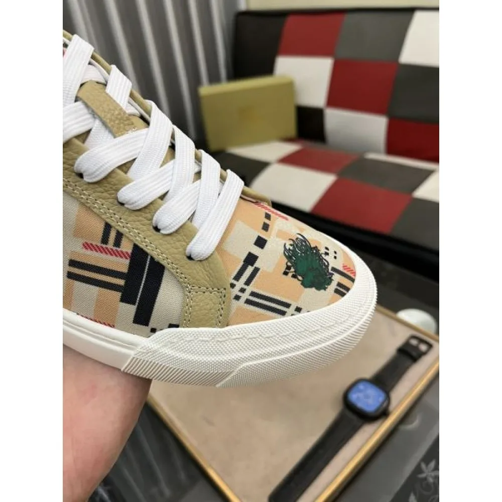BURBERRY バーバリー 春らしい季節感 2026 メンズ用 カジュアルシューズ 商品画像 6