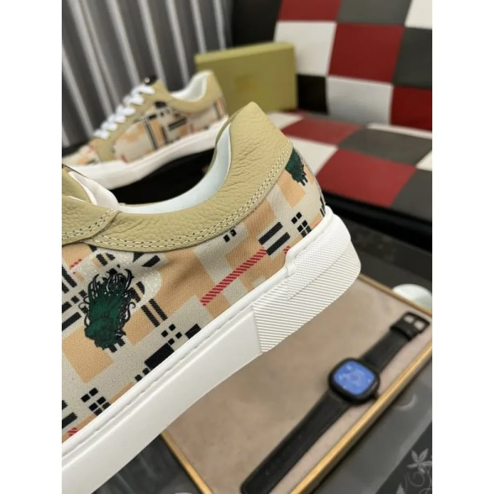 BURBERRY バーバリー 春らしい季節感 2026 メンズ用 カジュアルシューズ 商品画像 7