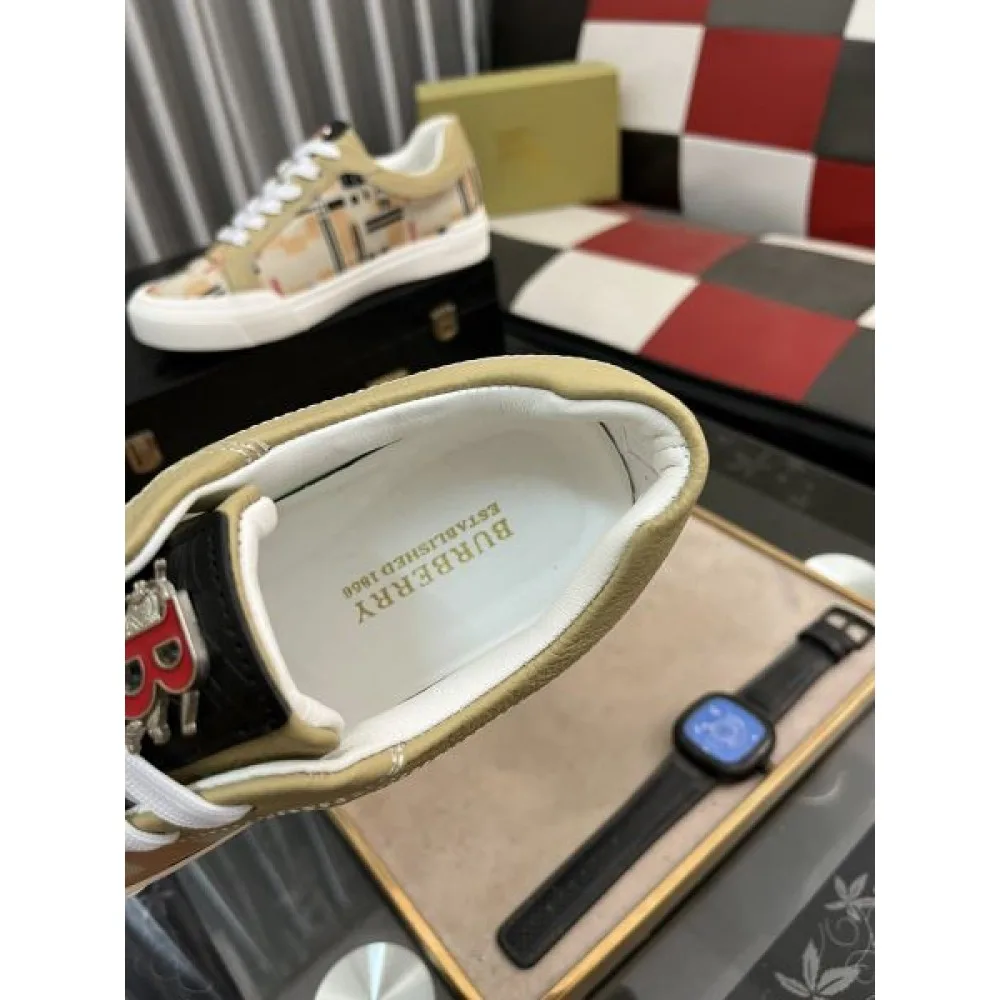 BURBERRY バーバリー 春らしい季節感 2026 メンズ用 カジュアルシューズ 商品画像 8