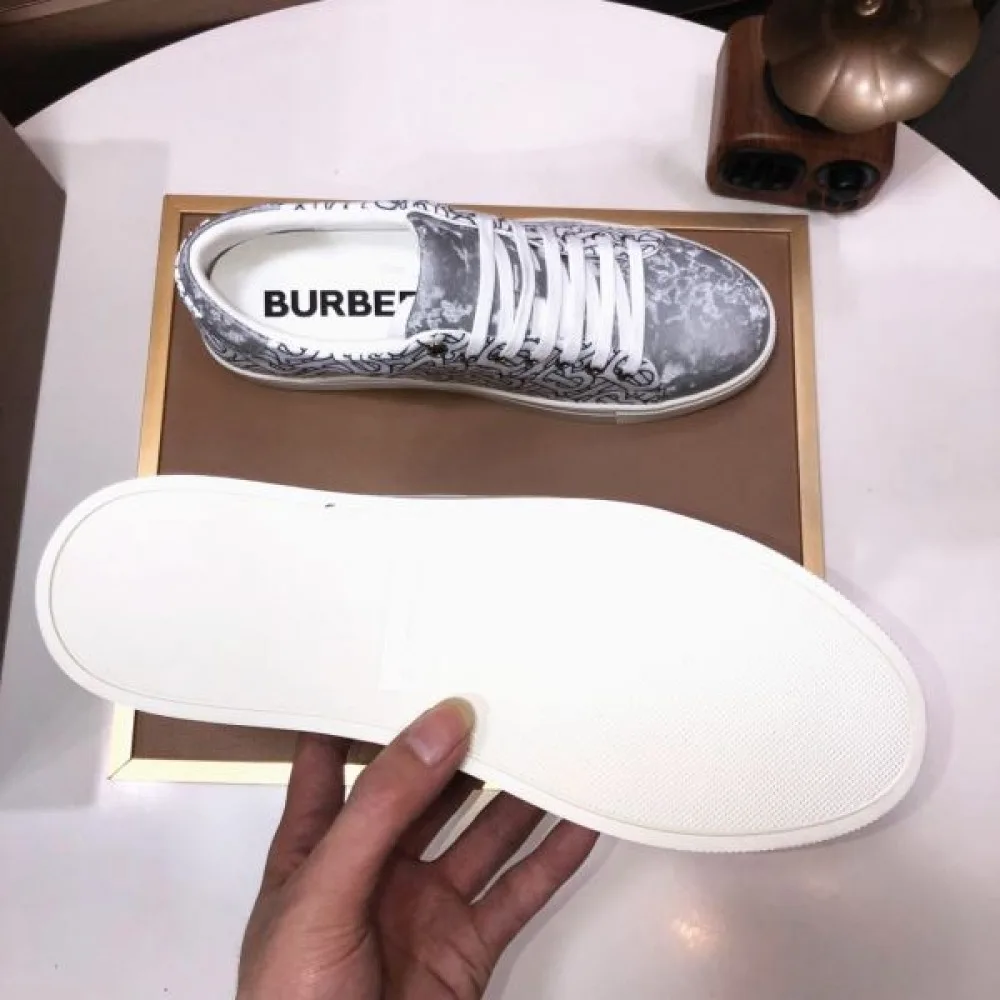 BURBERRY バーバリー セレブ愛用上品 2026 メンズ用 カジュアルシューズ 商品画像 9