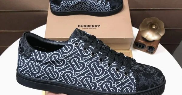 BURBERRY バーバリー セレブ愛用上品 2026 メンズ用 カジュアルシューズ 商品画像 11