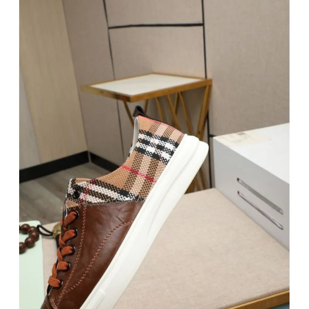 BURBERRY バーバリー 年末年始はセール 2026 メンズ用 カジュアルシューズ 商品画像 9