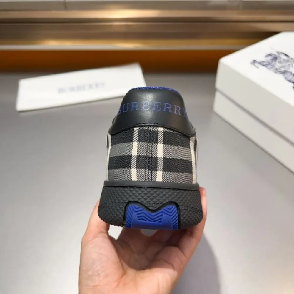 BURBERRY バーバリー 今季初登場の新作 2026 メンズ用 カジュアルシューズ 商品画像 8