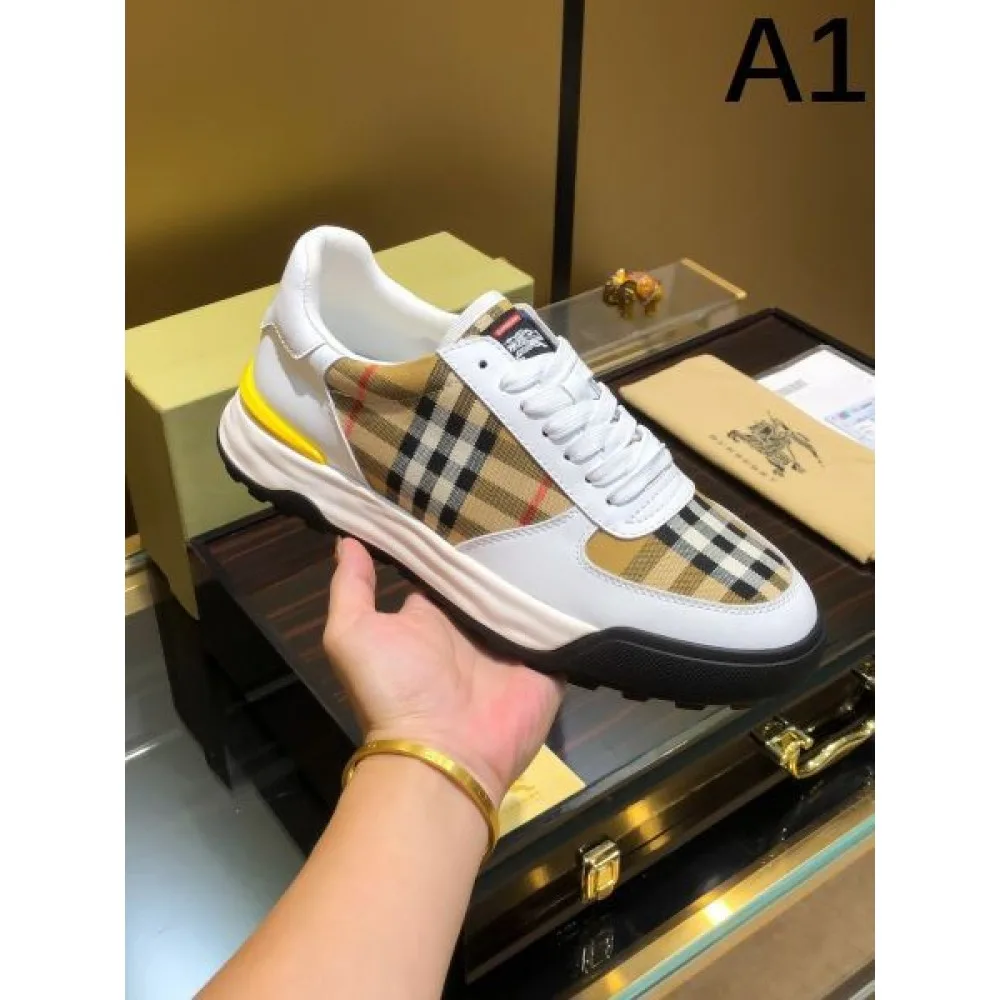 BURBERRY バーバリー 夏コーデの主役級 2026 メンズ用 カジュアルシューズ 商品画像 1