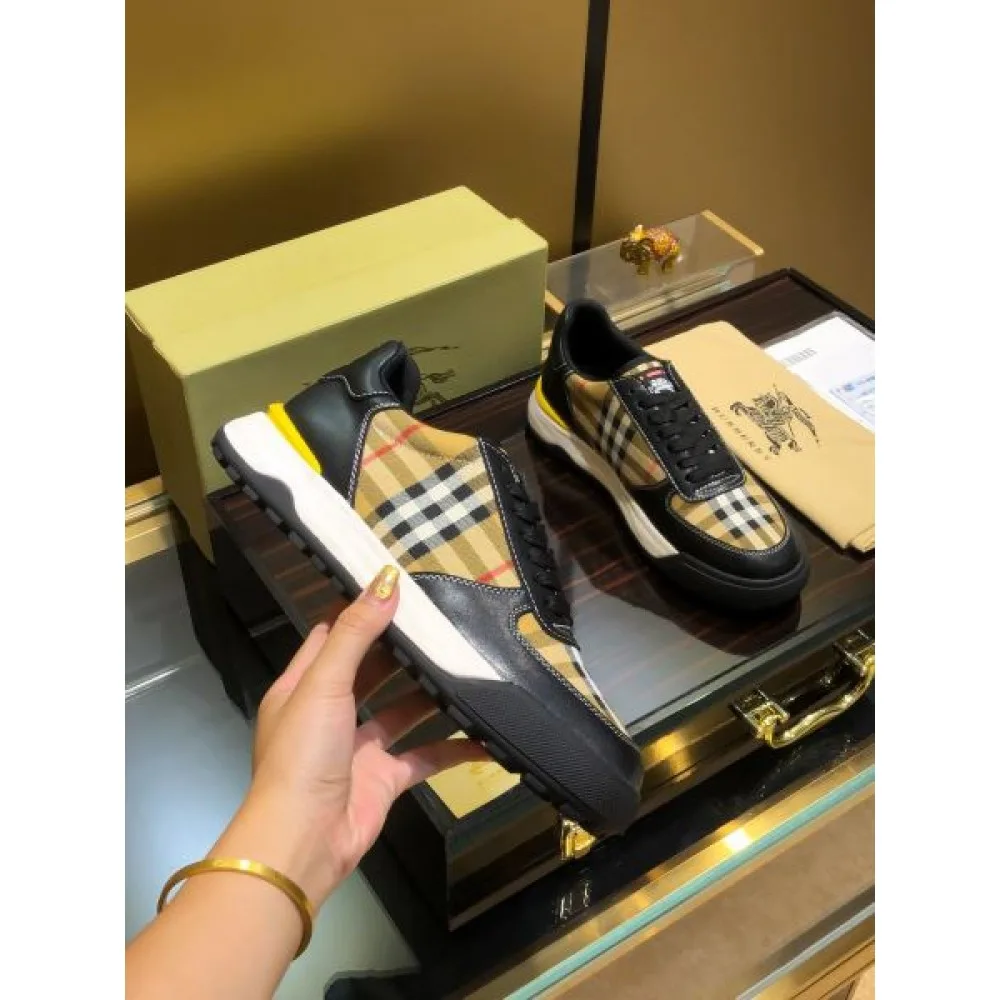 BURBERRY バーバリー 夏コーデの主役級 2026 メンズ用 カジュアルシューズ 商品画像 6