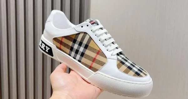 2024FW メンズ用 カジュアルシューズ BURBERRY バーバリー どちらも人気がある 商品画像 11