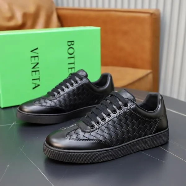 BOTTEGA VENETA ボッテガヴェネタ 支持が急上昇 2026 メンズ用 カジュアルシューズ 商品画像 10