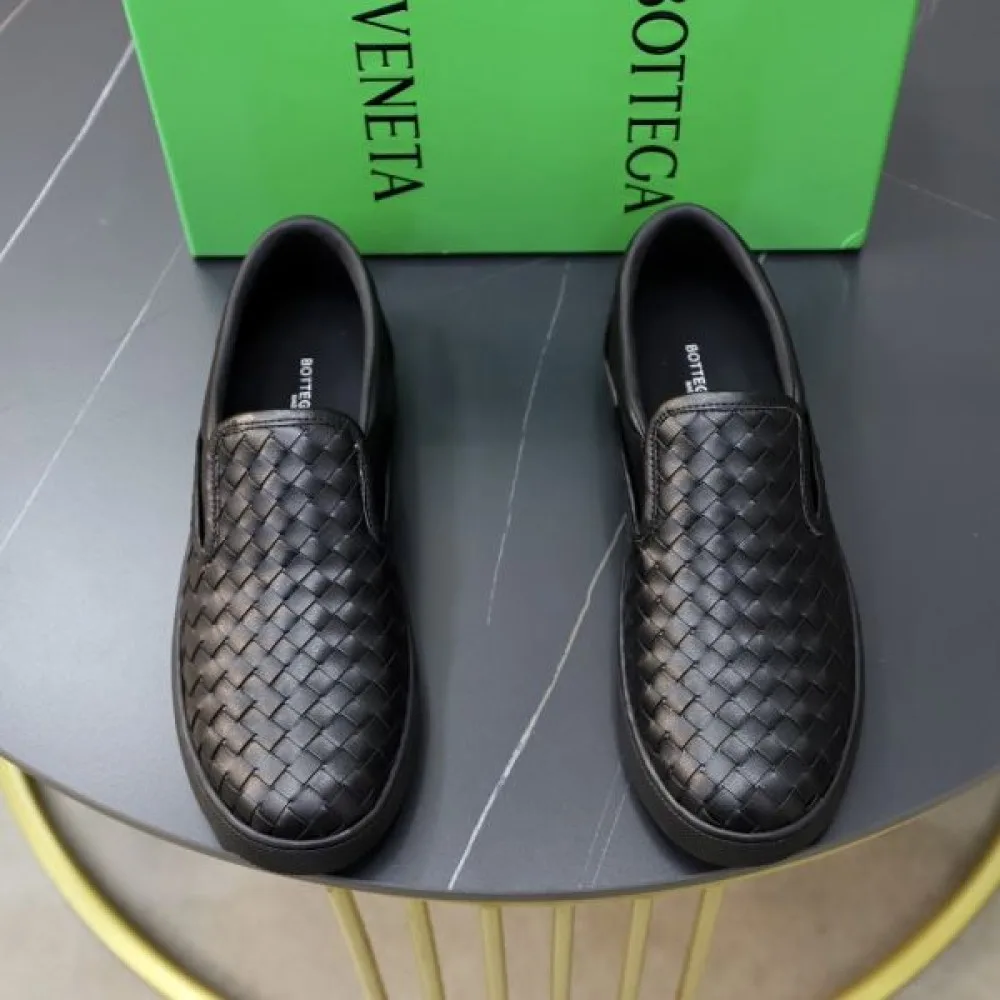 BOTTEGA VENETA ボッテガヴェネタ 先行予約販売 2026 メンズ用 カジュアルシューズ 商品画像 4
