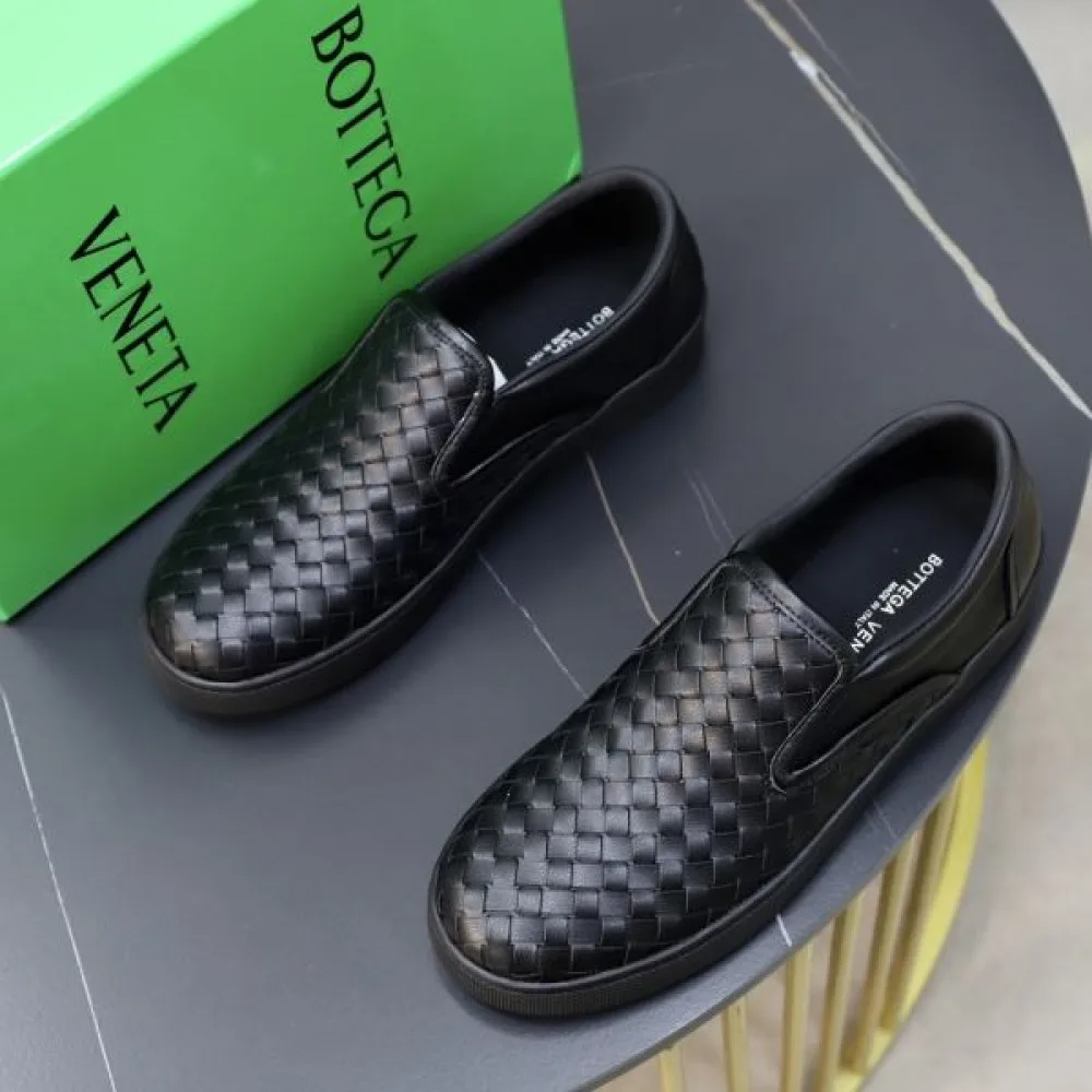 BOTTEGA VENETA ボッテガヴェネタ 先行予約販売 2026 メンズ用 カジュアルシューズ 商品画像 5
