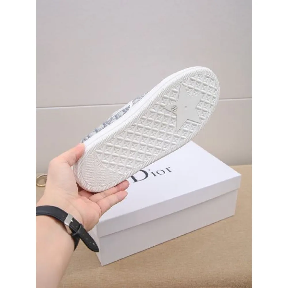 DIOR ディオール これからの季節、大活躍 2026 メンズ用 カジュアルシューズ 商品画像 9
