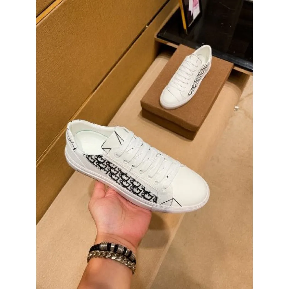 DIOR ディオール 最新ブランド新品が熱い 2026 メンズ用 カジュアルシューズ 商品画像 4