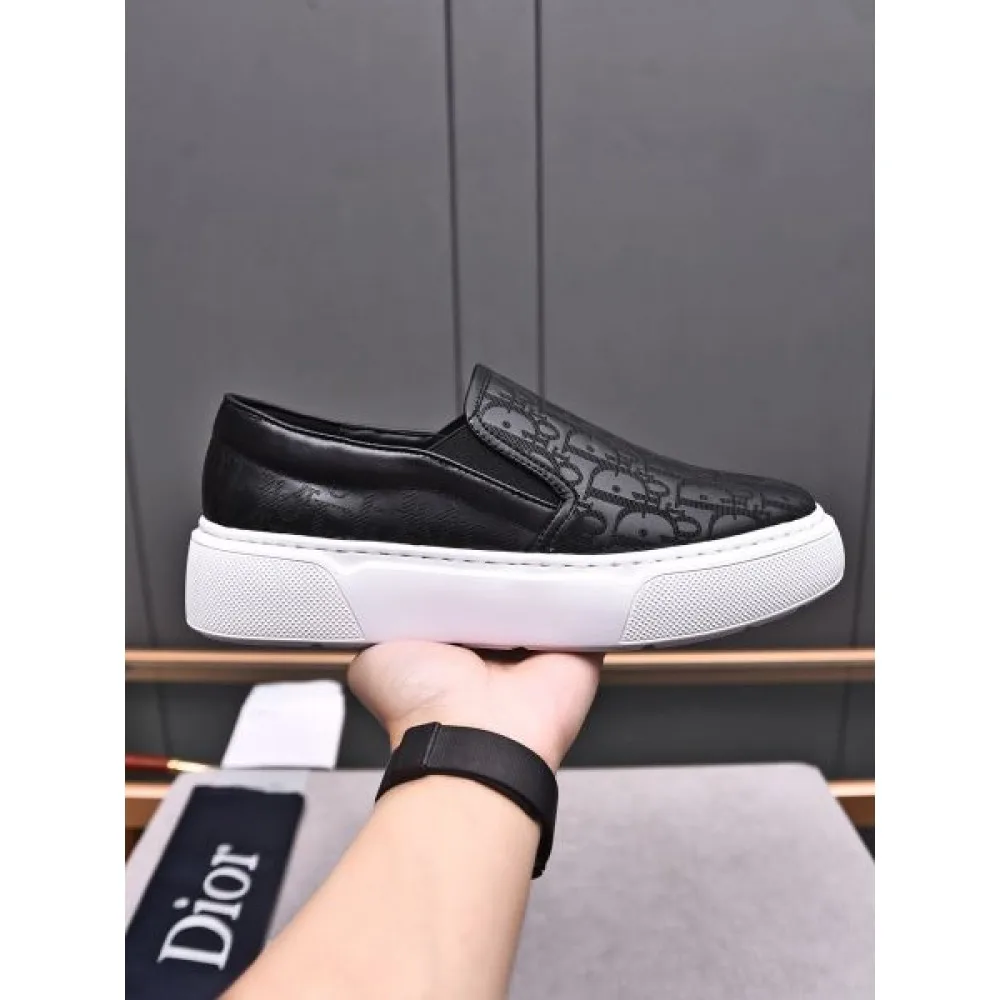 DIOR ディオール 期待値も高いアイテム 2026 メンズ用 カジュアルシューズ 商品画像 3