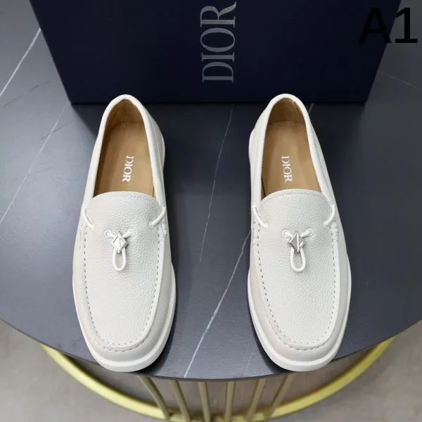 DIOR ディオール 大人な印象が溢れ出る 2026 メンズ用 カジュアルシューズ 商品画像 10
