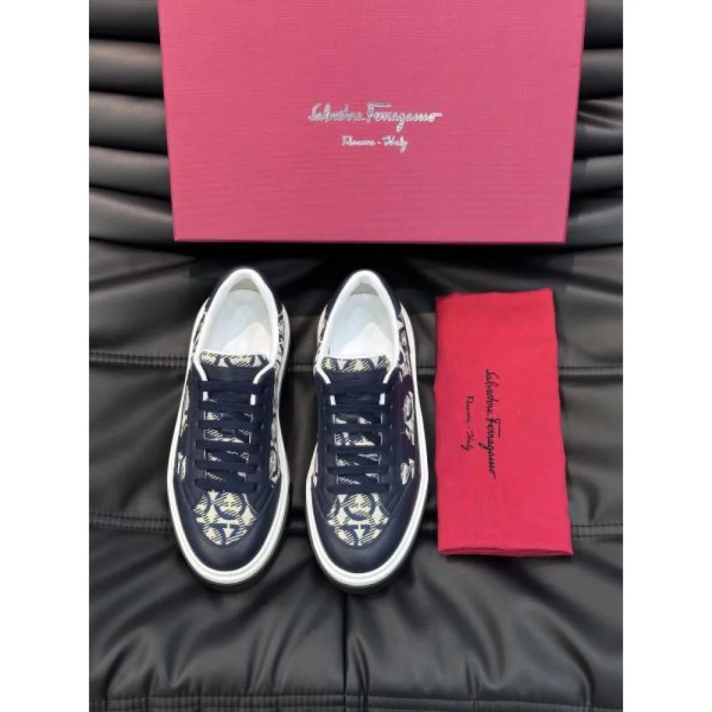 FERRAGAMO サルヴァトーレ フェラガモ 雑誌掲載 2026 メンズ用 カジュアルシューズ 商品画像 4