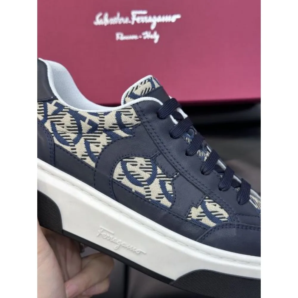 FERRAGAMO サルヴァトーレ フェラガモ 雑誌掲載 2026 メンズ用 カジュアルシューズ 商品画像 6