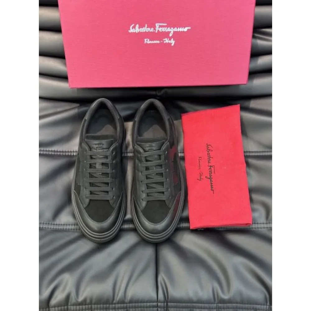 FERRAGAMO サルヴァトーレ フェラガモ 完売前に 2026 メンズ用 カジュアルシューズ 商品画像 4
