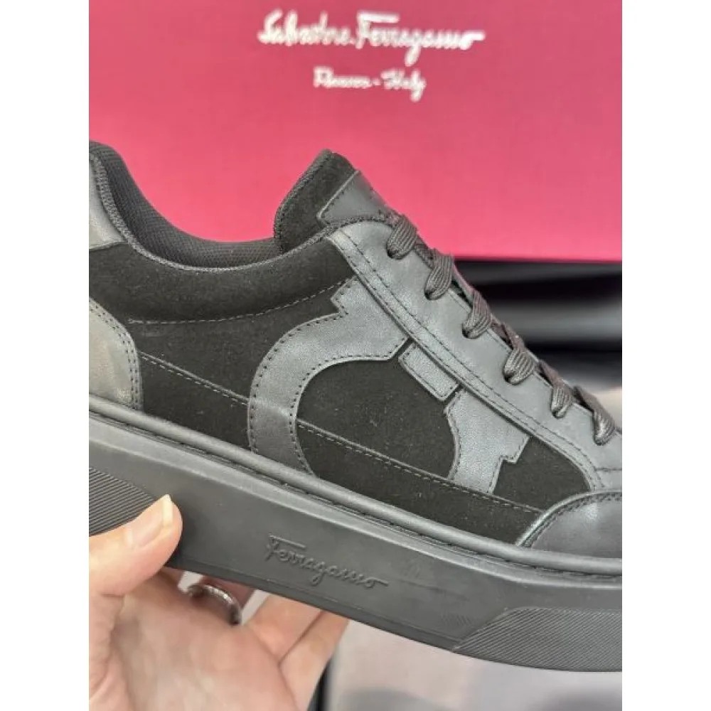 FERRAGAMO サルヴァトーレ フェラガモ 完売前に 2026 メンズ用 カジュアルシューズ 商品画像 6