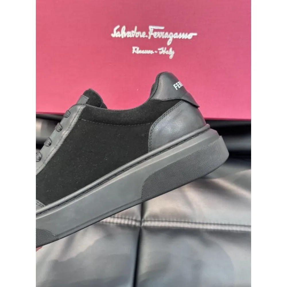 FERRAGAMO サルヴァトーレ フェラガモ 完売前に 2026 メンズ用 カジュアルシューズ 商品画像 7
