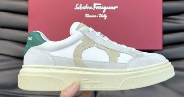 FERRAGAMO サルヴァトーレ フェラガモ 完売前に 2026 メンズ用 カジュアルシューズ 商品画像 11