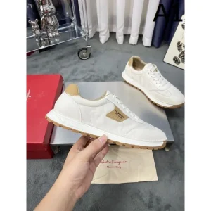 2024FW メンズ用 カジュアルシューズ FERRAGAMO サルヴァトーレ フェラガモ 日本未入荷 商品画像 1