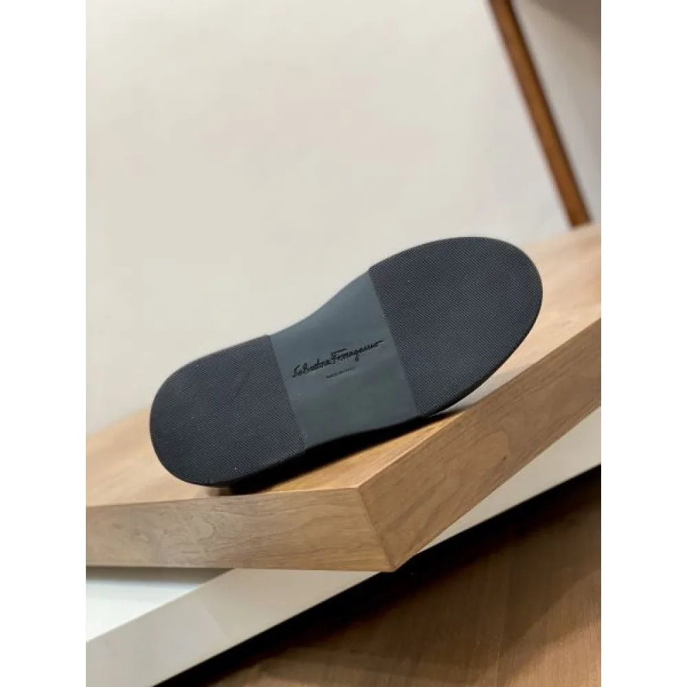 2024FW メンズ用 カジュアルシューズ FERRAGAMO サルヴァトーレ フェラガモ 確保済み 商品画像 9