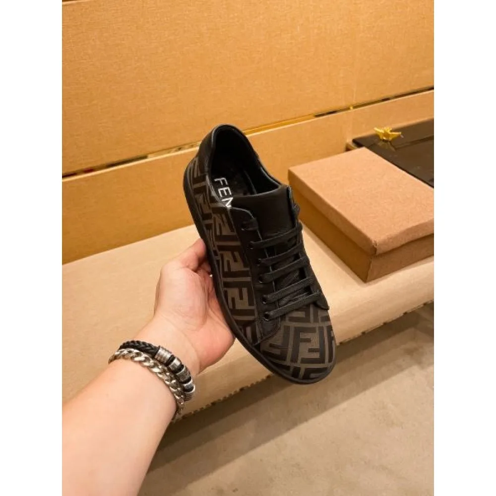 FENDI フェンデイ スタイリッシュなスタイル 2026 メンズ用 カジュアルシューズ 商品画像 7