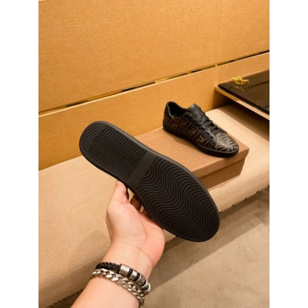 FENDI フェンデイ スタイリッシュなスタイル 2026 メンズ用 カジュアルシューズ 商品画像 8