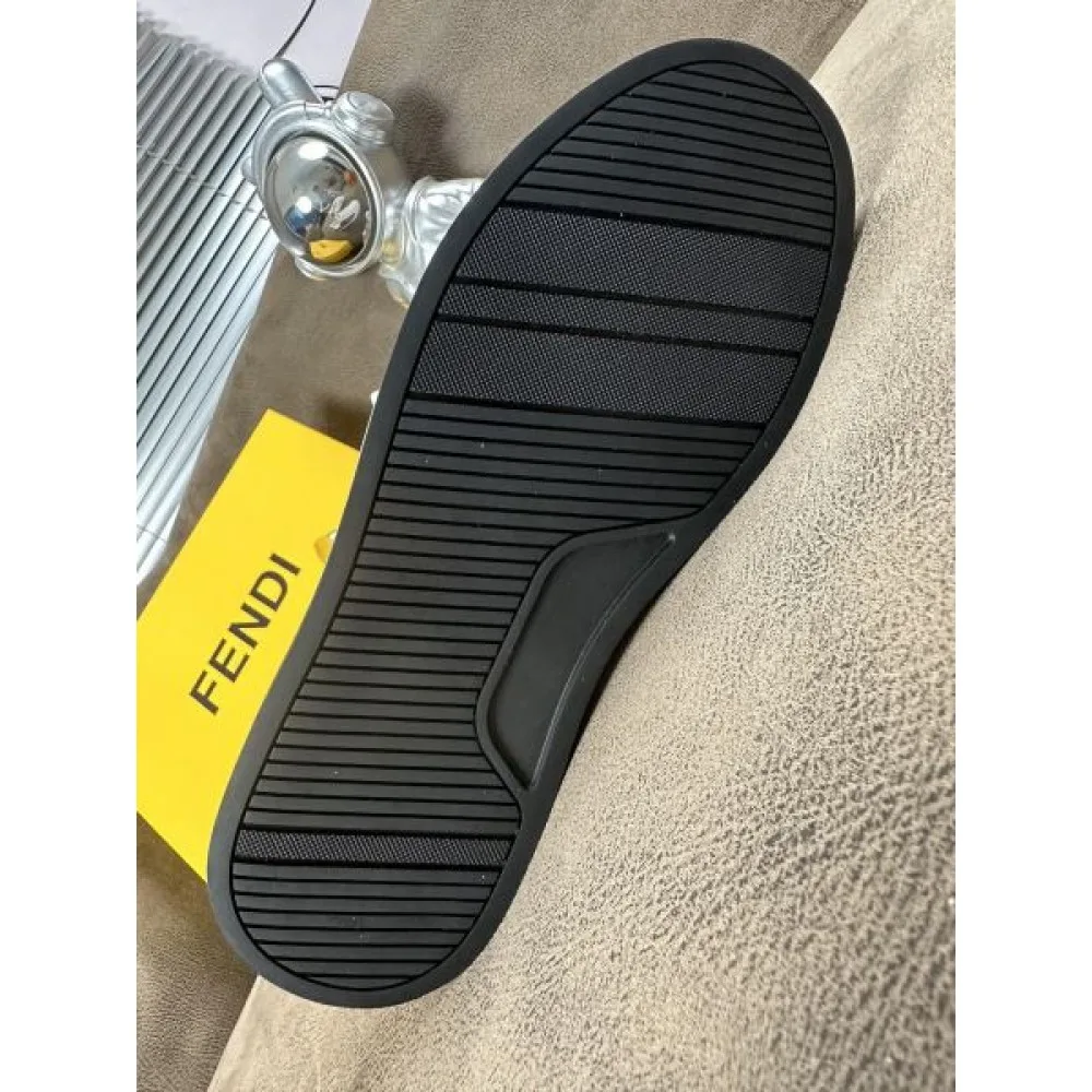 FENDI フェンデイ 人気爆だんな売れ筋! 2026 メンズ用 カジュアルシューズ 商品画像 9